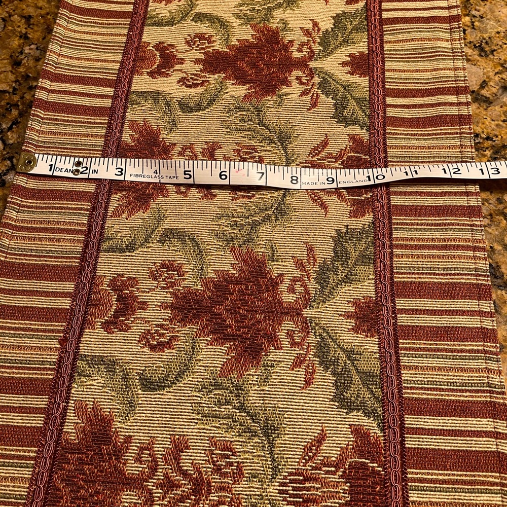 Table cloth runner - Picture 5 of 8